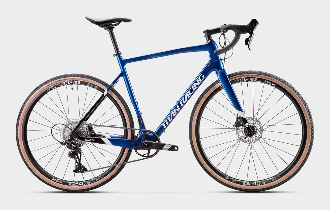 SWITCH COMP CARBON GRAVEL BIKE.