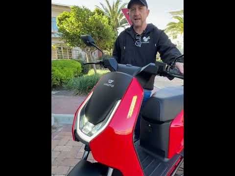 F01 ELECTRIC SCOOTER